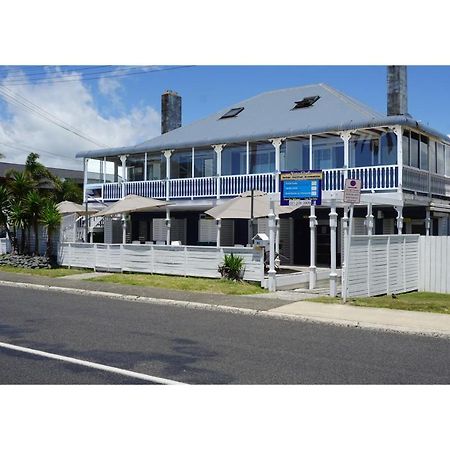 Nana Glads Beachfront Accommodation Whitianga Exterior photo