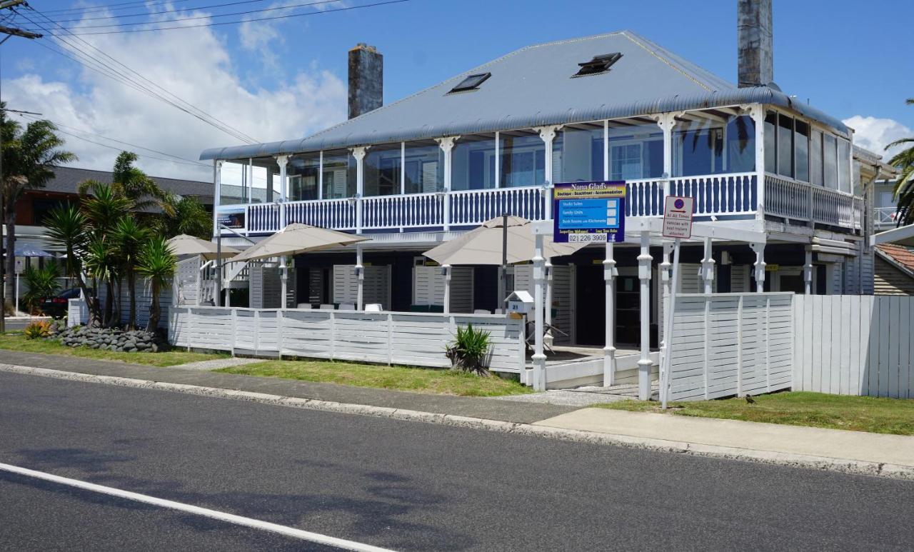 Nana Glads Beachfront Accommodation Whitianga Exterior photo