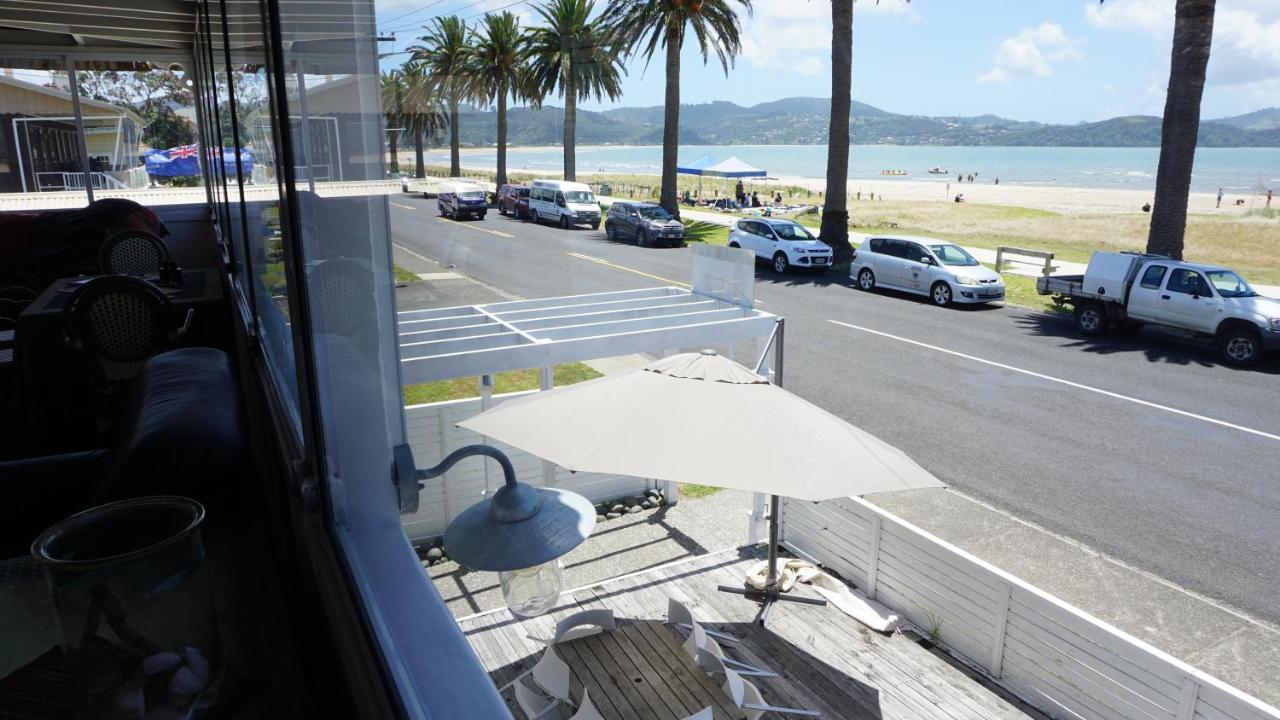 Nana Glads Beachfront Accommodation Whitianga Exterior photo