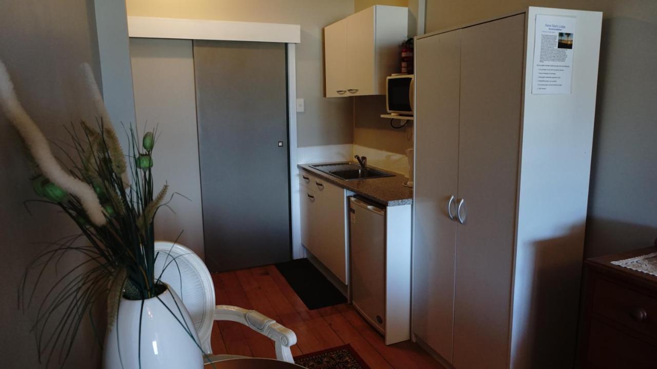Nana Glads Beachfront Accommodation Whitianga Exterior photo